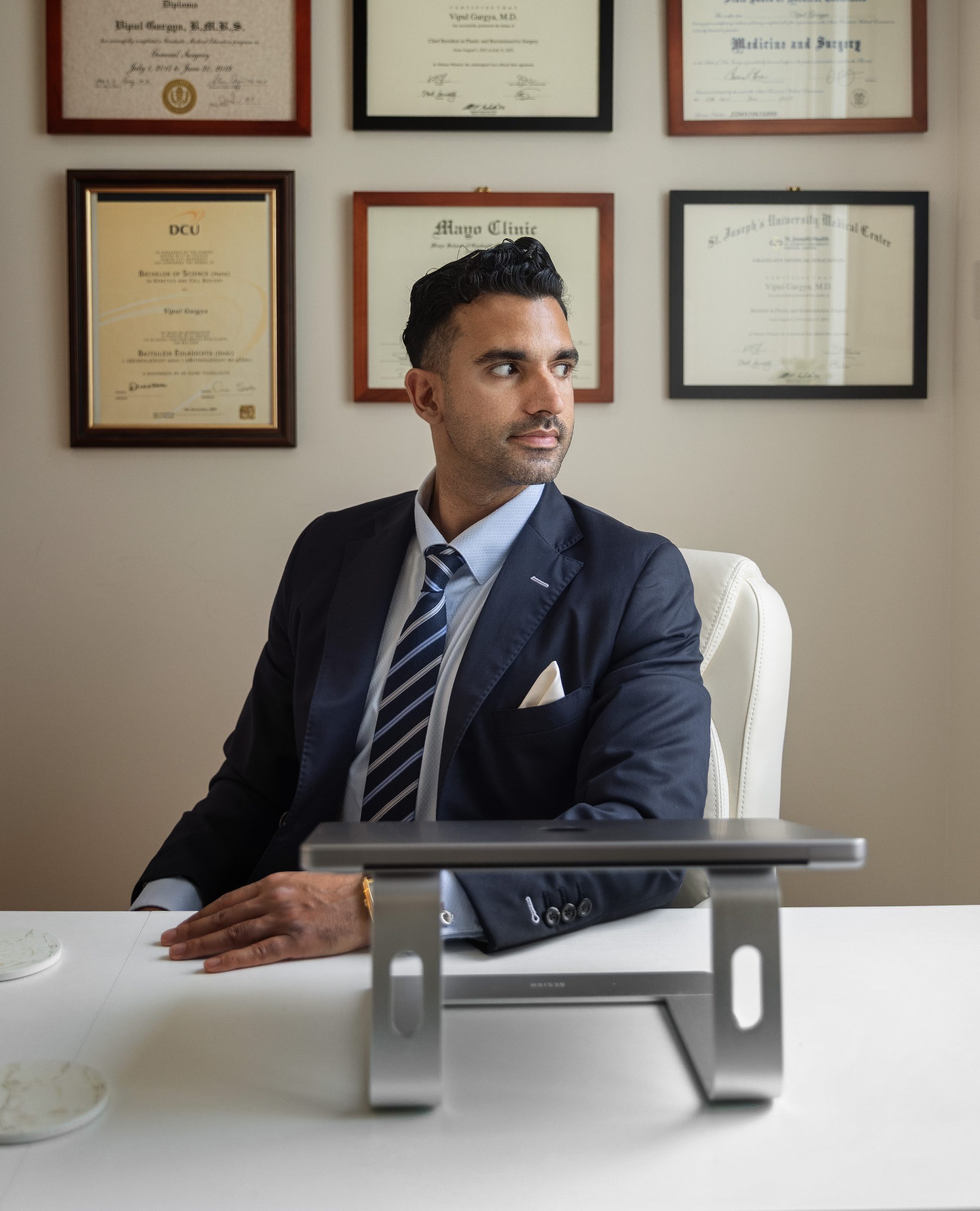 Plastic Surgeon Tampa Headshot